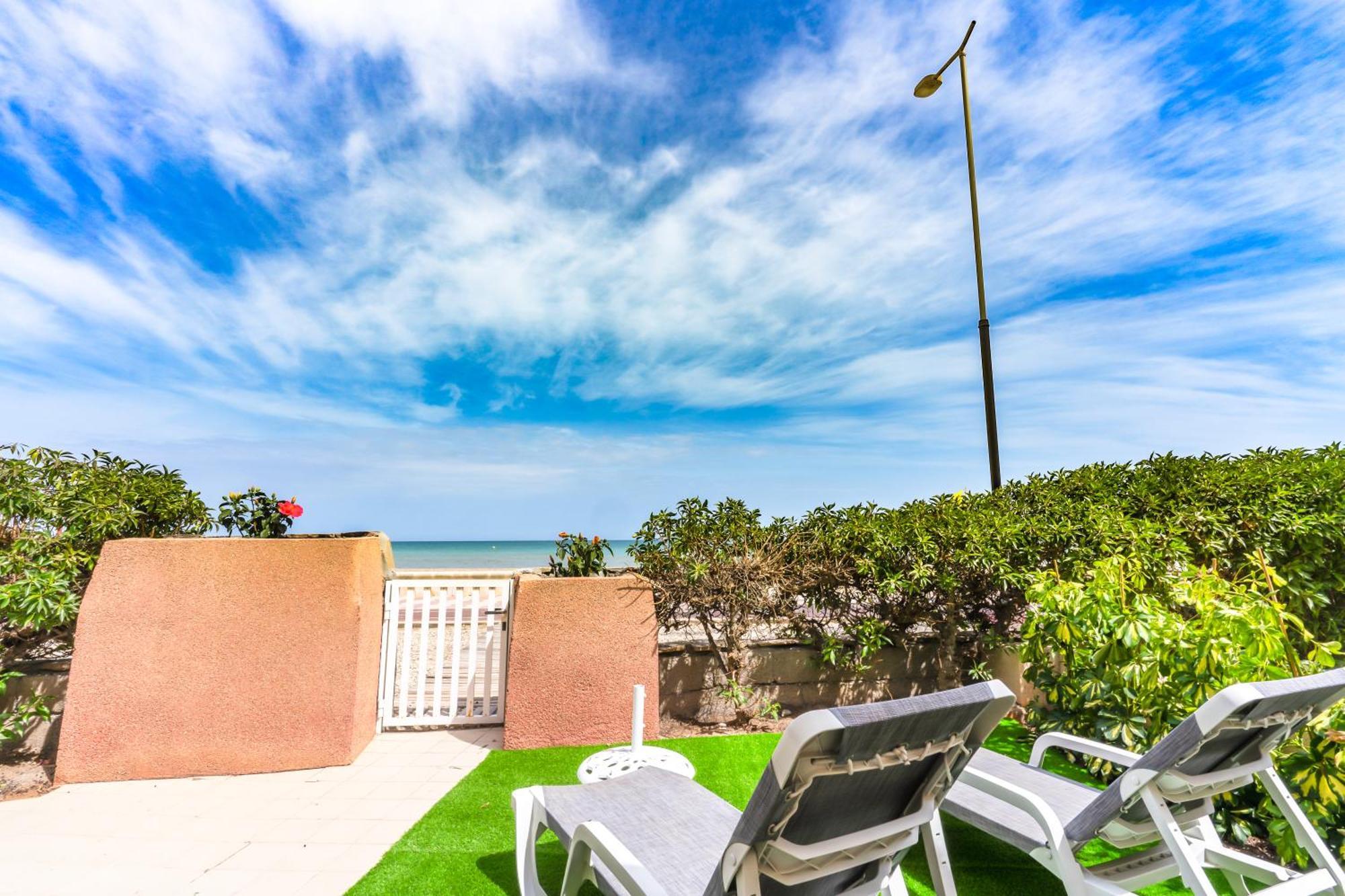 Beachhouse Playa R&R Roquetas de Mar Bagian luar foto