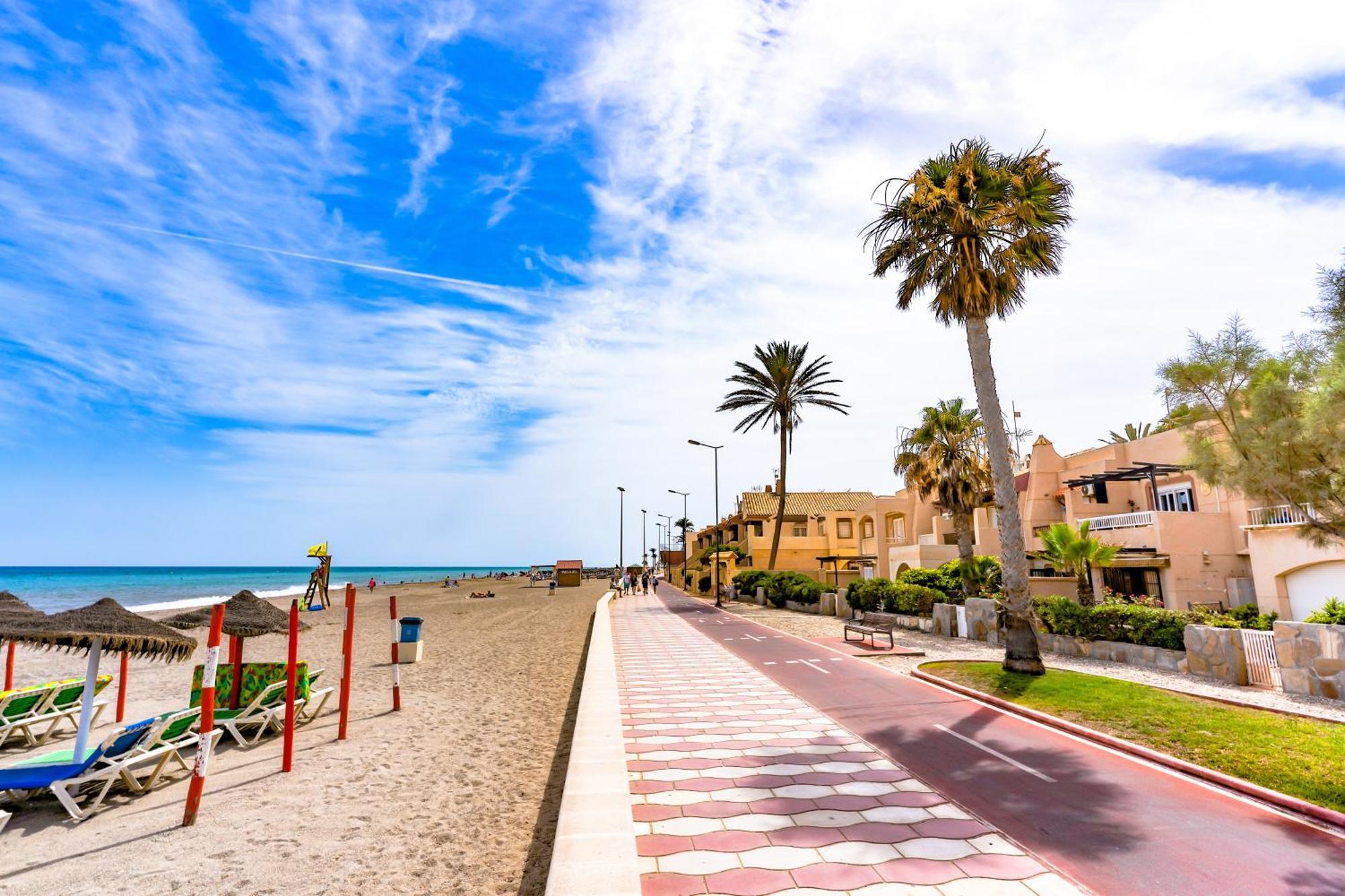 Beachhouse Playa R&R Roquetas de Mar Bagian luar foto